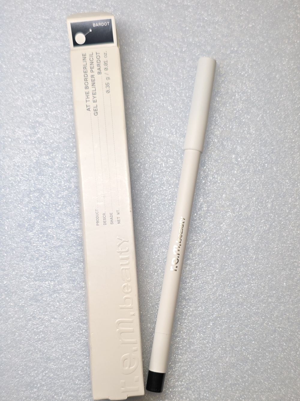 R.E.M. Bardot White Gel Eyeliner Pencil - BLACK